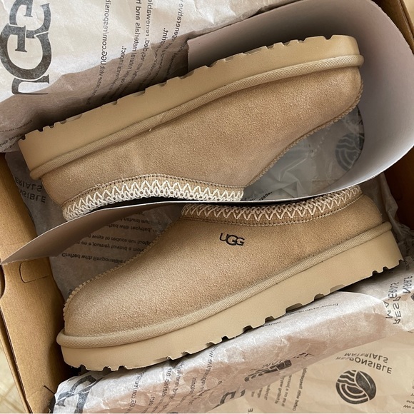 UGG Women’s Tasman Slipper Mustard Seed NWT - Picture 9 of 11